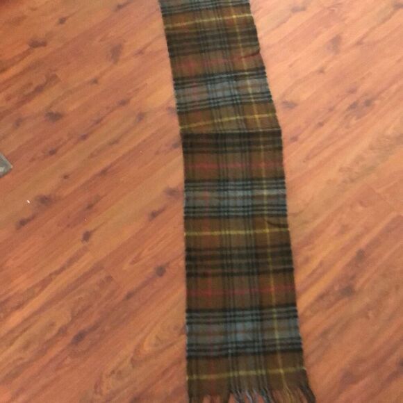 Johnstons of Elgin Made in Scotland pure New World lambs wool plaid scarf - Picture 5 of 5